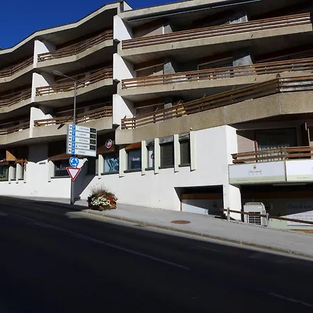 Immeuble Rond-point Apt- 11 By Interhome